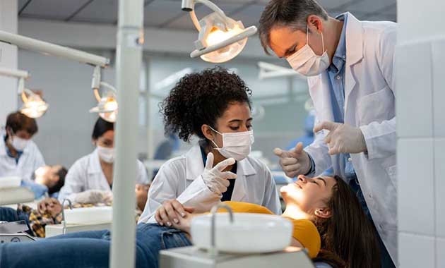 Étudiants en odontologie : maintien des travaux pratiques