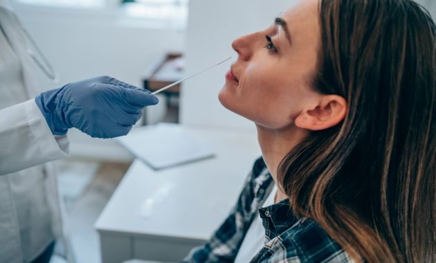 Covid-19 : les assistantes dentaires autorisées à dépister le virus