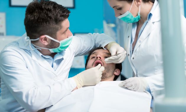 Aérosols : un dispositif pour capturer les gouttelettes en cabinet Aérosols : un dispositif pour capturer les gouttelettes en cabinet