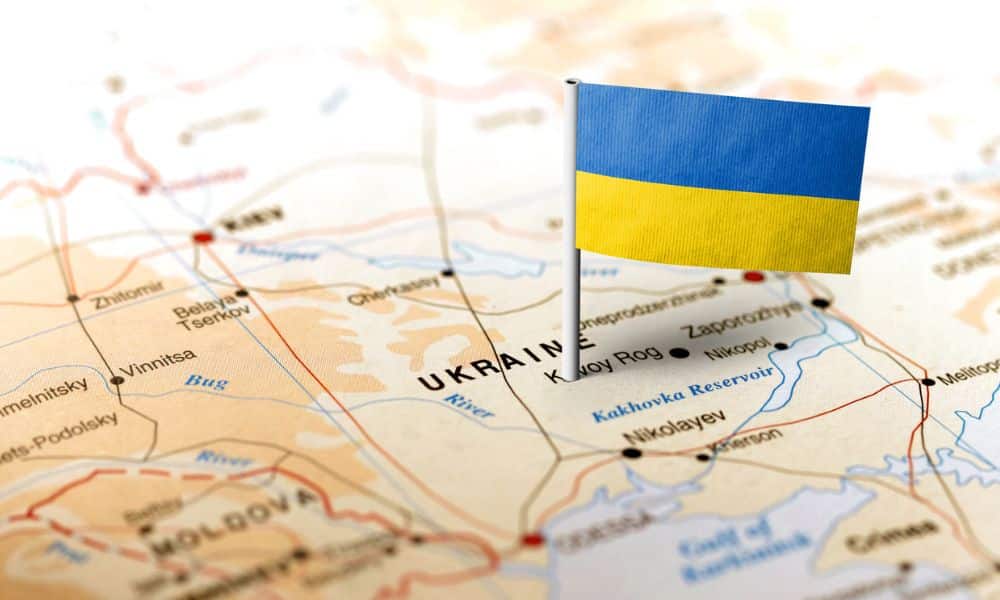 Ukraine : un dentiste toulousain à la retraite fait don de son matériel