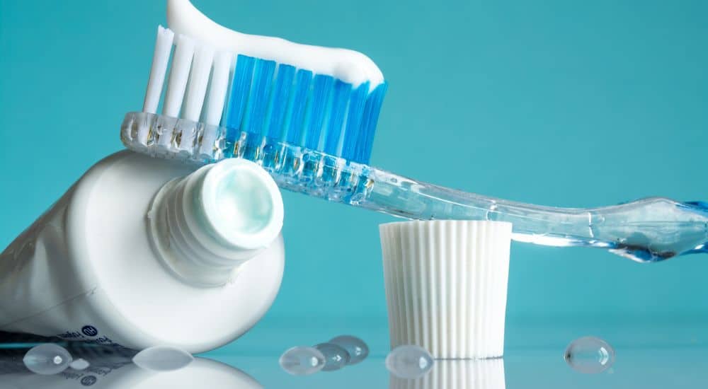 Des chercheurs s’inquiètent de la présence d’un additif toxique dans nos dentifrices