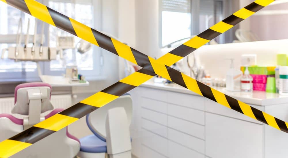 Dans l’Eure, deux dentistes roumains victimes d’injures racistes plient bagage Dans l’Eure, deux dentistes roumains victimes d’injures racistes plient bagage