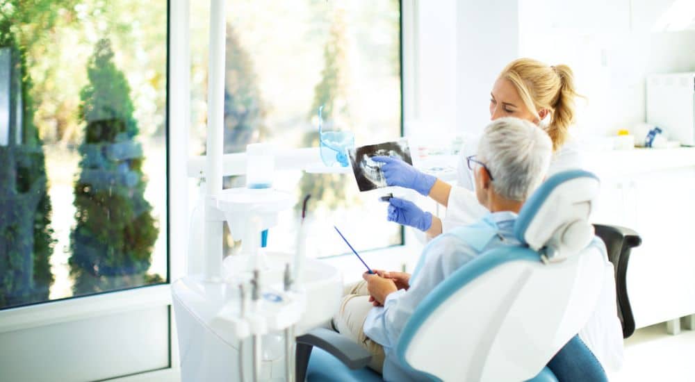 Soins bucco-dentaires en EHPAD : améliorer l&rsquo;accès et la qualité pour les résidents