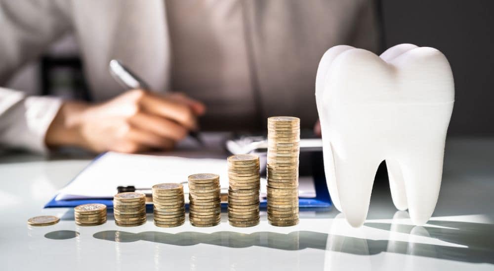 Revenu des professionnels de santé libéraux : les chirurgiens-dentistes en tête des hausses 2017-2021